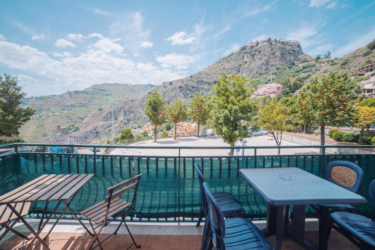 Casa Erika Apartment Taormina Bagian luar foto